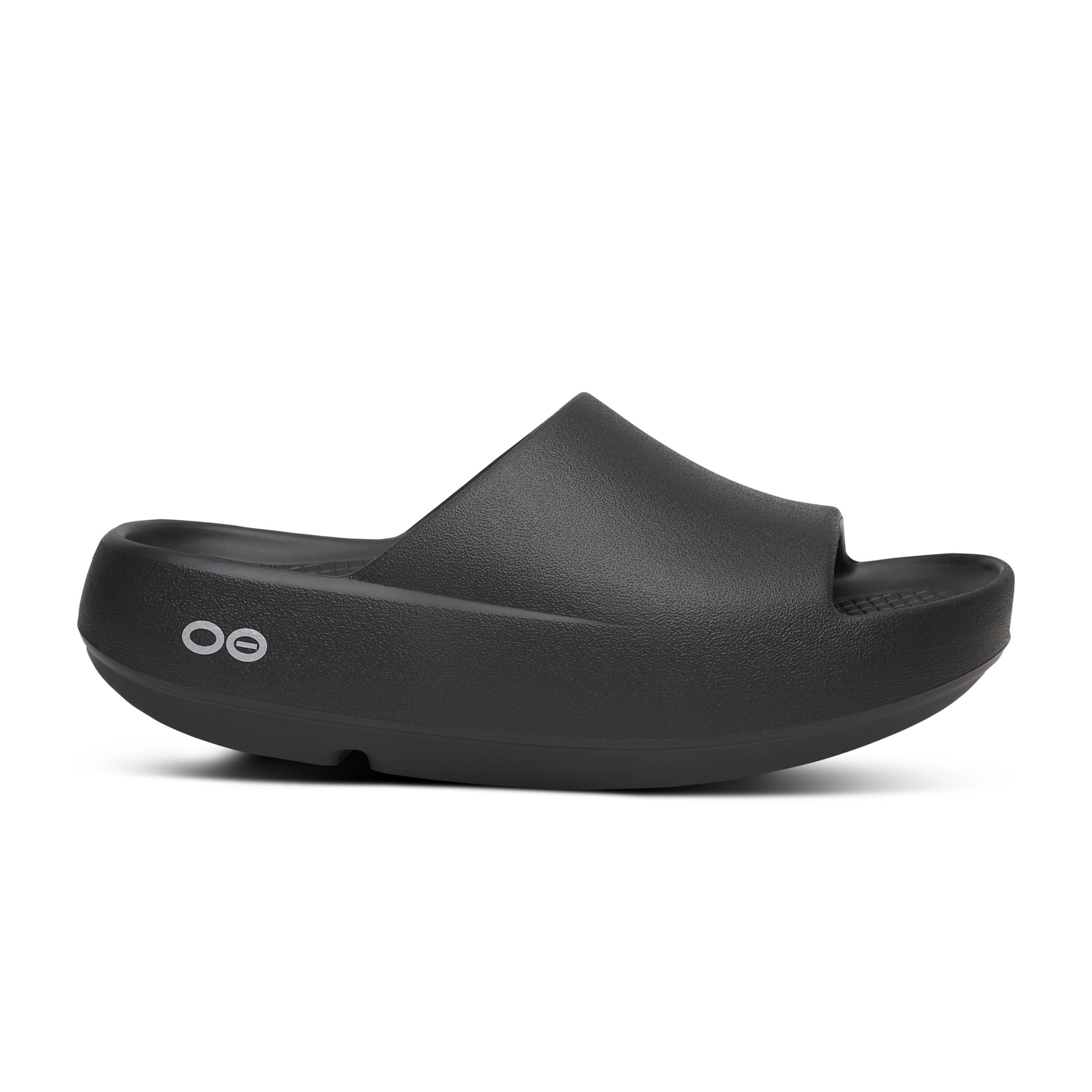 Oofos OOahh+ in SCHWARZ